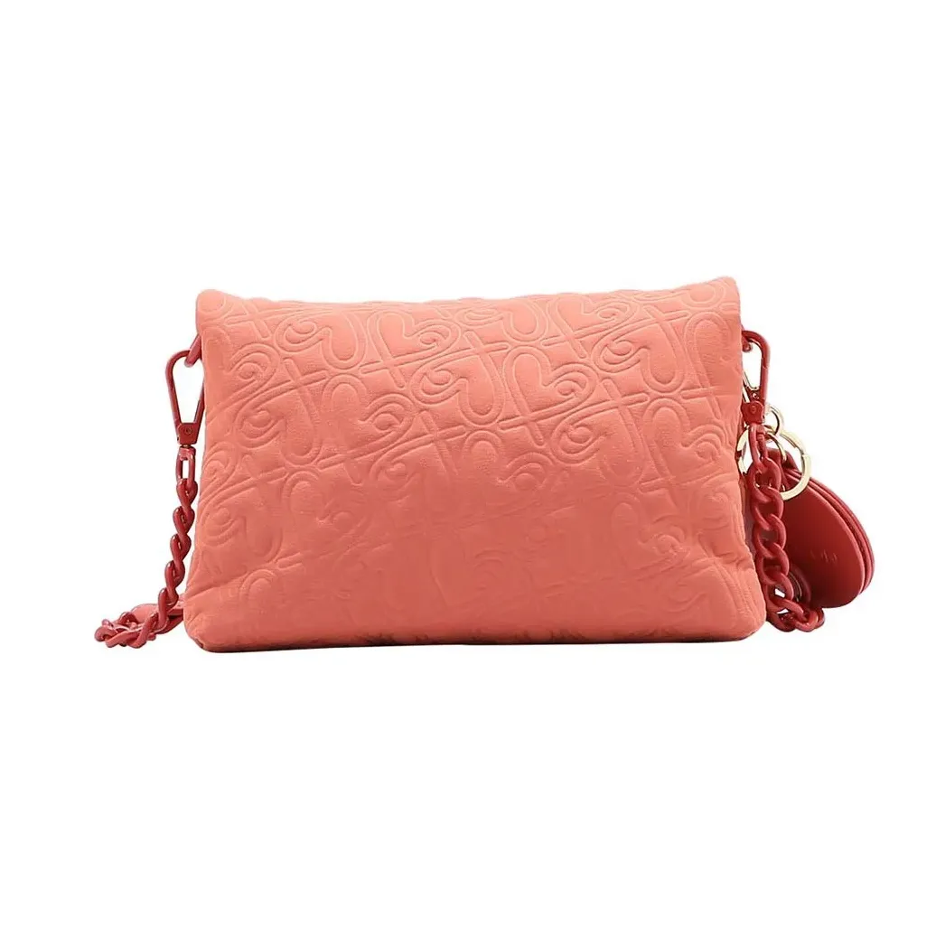 Vista traseira da bolsa Chenson Heart Cool coral mostrando alça de corrente e chaveiro